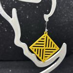 Handmade The Prism Line Yellow Earrings Photo 1