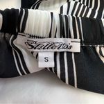 Stilettos Off Photo 7