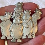 Vintage 1988 J.J. Pewter cow brooch. Silver Photo 1