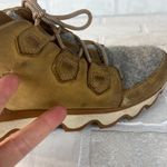 Sorel Kinetic Caribou Snow Boots Womens 7.5 Light Brown Leather Gray Waterproof Photo 8