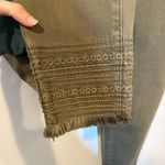 Ethyl Olive Green Frayed Hem Embroidered Skinny Jeans Size 2 Photo 3