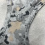 Lululemon  Not So Petite Fleur Silver Spoon Cool Racerback Tank size 6 Photo 5