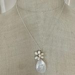 Freshwater Pearl Flower Mother of Pearl Teardrop Necklace Photo 1