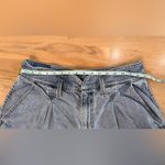 Levi's Women's High Waisted Mom denim Shorts Size 32 Photo 6