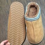 Cozy Tan Slippers with Knit Trim Size 8 Photo 1
