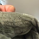 American Eagle  Stretch 360 Super High Rise Baggy Wide Leg Cargo Utility Pant 0‎ Photo 4