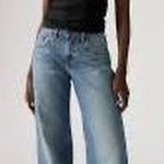 Levi's Levi’s Low Loose in medium wash jeans . Size 29 NWT (Sold at Free People) Photo 0