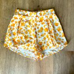 Le lis Floral Shorts Photo 0