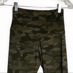 Onzie Pants Womens XSmall Capris Green Camo High Rise Leggings Camouflage Photo 2