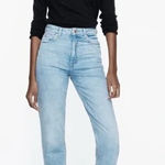 ZARA Women's high-rise mom fit jeans Size 10 Photo 0