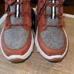 Sorel Kinetic boots Breakthru Caribou NWT Waterproof & Insulated Warp Red sz 5 Photo 5