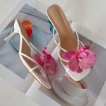 Miss Lola  Heels Photo 2