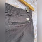 Vuori Women's Rip Stop Performance Hiking Pants Charcoal Grey medium Photo 14