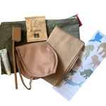 Emirates wildlife amenity kit pouch Photo 2