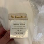 White wedding dress Size 8 Photo 3