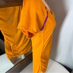 Nike  dryfit woman’s size small athletic t-shirt Photo 8