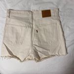Levi's Levi’s Ribcage High-Rise Shorts Photo 1