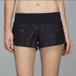 Lululemon Rare HTF Embossed Blackbird Nesting Bird Scribble Speed Shorts 2 XS Photo 5