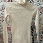 Uniqlo  NWT Cream Extra Fine Merino Wool Ribbed Turtleneck Sweater Minimalist XS Photo 0