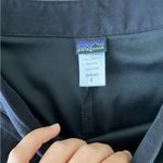 Patagonia Women Black Skort size 6 Skirt side Zipper Pocket Photo 1
