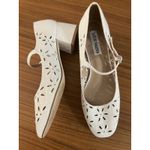 Steve Madden  Hawke Mary Jane Pump White Eyelet Size 8 Women's Bridal Easter Photo 3