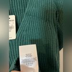 EXPRESS  NWT Stretch Ribbed Emerald Green Sz XXS V-Neck Long Puff Sleeve Sweater Photo 15