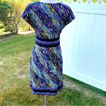 BCBG MaxAzria Short-sleeve V-neck Dress with pockets Photo 5