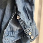 Torrid  Medium Wash Denim Fox Button Front Classic Fit Taylor Shirt - size 1 Photo 4