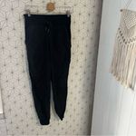 Lululemon  Dance Studio Mid-Rise Jogger
Black Photo 2