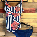 Crane Blue And White Floral Two Piece Swim Suit Size Medium‎ Photo 0