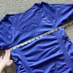 Calia By Carrie Underwood Short Sleeve Ruched Workout Crewneck Shirt Top Small Purple Photo 2