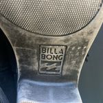 Billabong  women’s sz 7.5 black Vegan suede pull on boots with fringe Photo 7