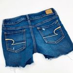American Eagle Super Stretch Jean Shorts Distressed Details Raw Hem Size 4 Photo 2