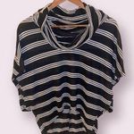 About A Girl Cowl Neck Short Sleeve Cropped Hi-low Sweater - size large Photo 0