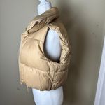Puffy Crop Vest Lightweight Sleeveless Warm Outerwear Puffer Vest Size Small Tan Photo 3