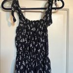 Dark navy and white floral Photo 1