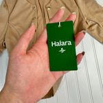 Halara  NWT tan long sleeve decorative slim work jacket size medium F17 Photo 3