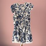 Cupshe Women’s Floral Print Ruffled Tassel Tie Romper Blue White Beachy Sz M NWT Photo 3