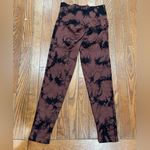 Women's Brown and Black Tie Photo 1