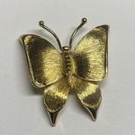 Monet Signed Costume Brooch Pin - Textured Gold Tone Butterfly Insect Photo 0