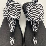 Sanuk yoga sling 2 prints sandals women’s size 9 zebra print Photo 5
