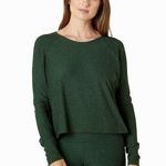 Beyond Yoga  Featherweight Daydreamer Pullover in Forest Green Photo 0