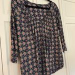 Lucky Brand  floral printed vneck top size small Photo 1