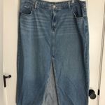 Old Navy  Drapey Denim Mid Rise Maxi Jean Skirt Women's Size 18 Photo 0