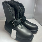 UGG  Wisley Waterproof Boots in Black Photo 0