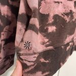 Athleta  Girl Long Sleeve Camo Hoodie With Thumb Holes Size Large‎ 12 Photo 10