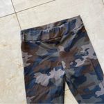 Willow & Clay  Camo Buttersoft Leggings Sz Small Photo 1