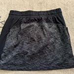 Athleta excursion hybrid skort heathered black size small Photo 9