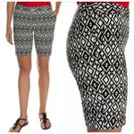 Mario Serrani NWT Womens  Tummy Control 9” Royal Print Bermuda Shorts - Sz 2 Photo 1