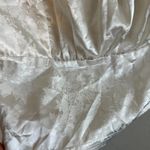 Shekou NWOT White Milkmaid Floral Silky Sleeveless Cami Crop Top Womens Medium Photo 4